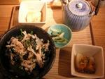 えん蒸し鶏と青菜のだし茶漬け.jpg